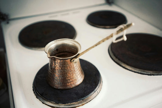 Kawa po turecku – aromatyczny rytuał, który przenosi w czasie