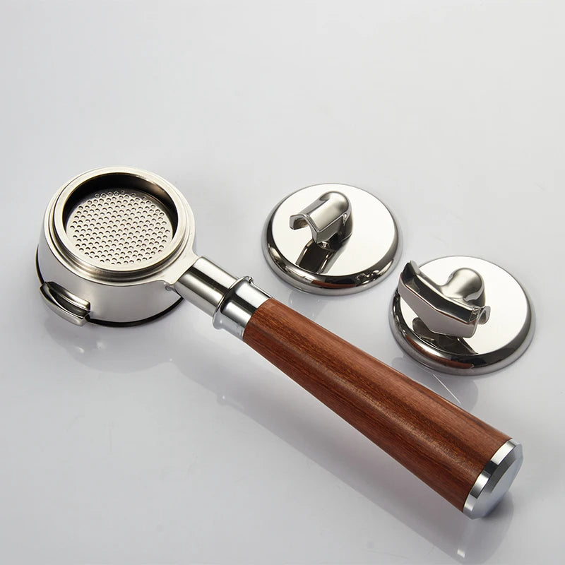 Kolba 58 mm E61 3w1 z brązowym drewnianym uchwytem oraz odłączonymi pojedynczą i podwójną wylewką