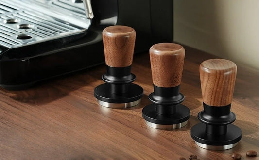 Tamper samopoziomujący nacisk 13,5kg 51/53/58mm - Akcesoria do espresso - Kaffinity