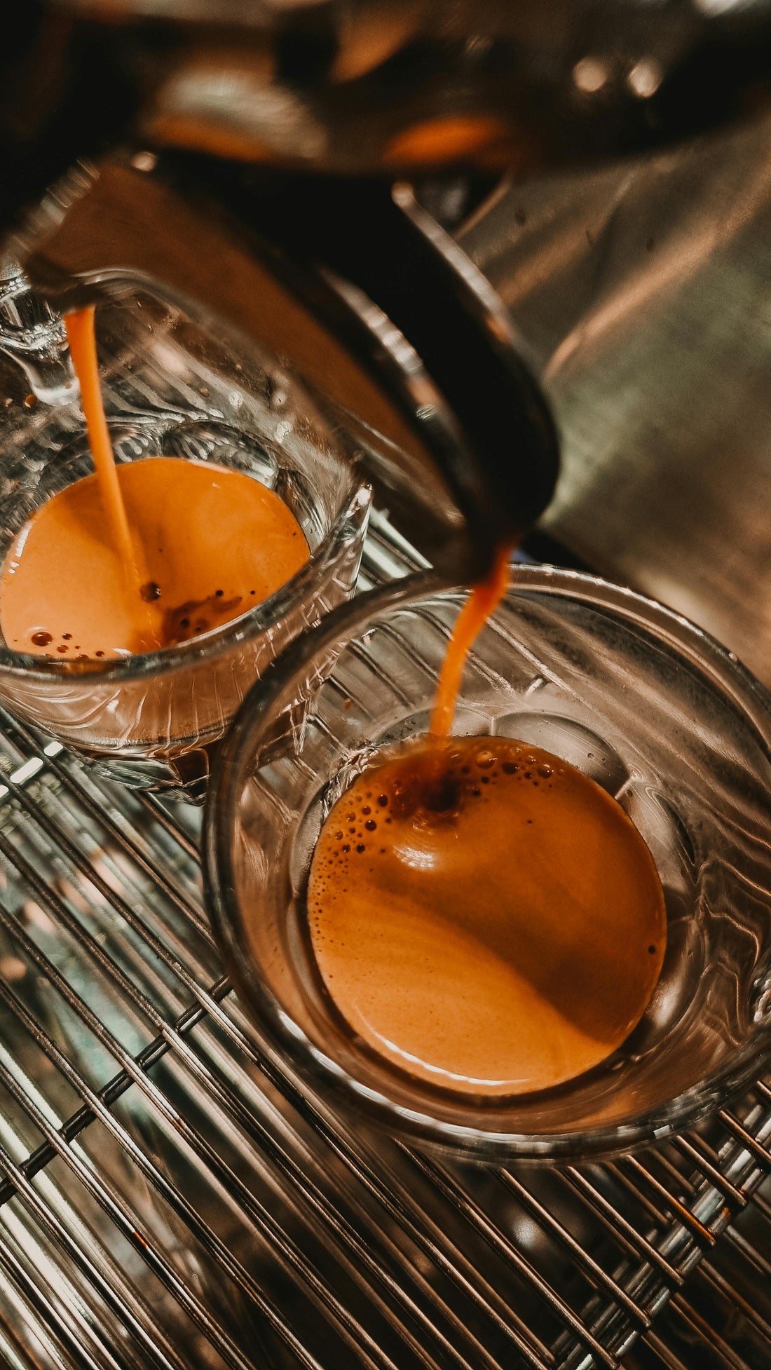Kwaśne espresso: dlaczego się dzieje i jak to naprawić w 5 minut